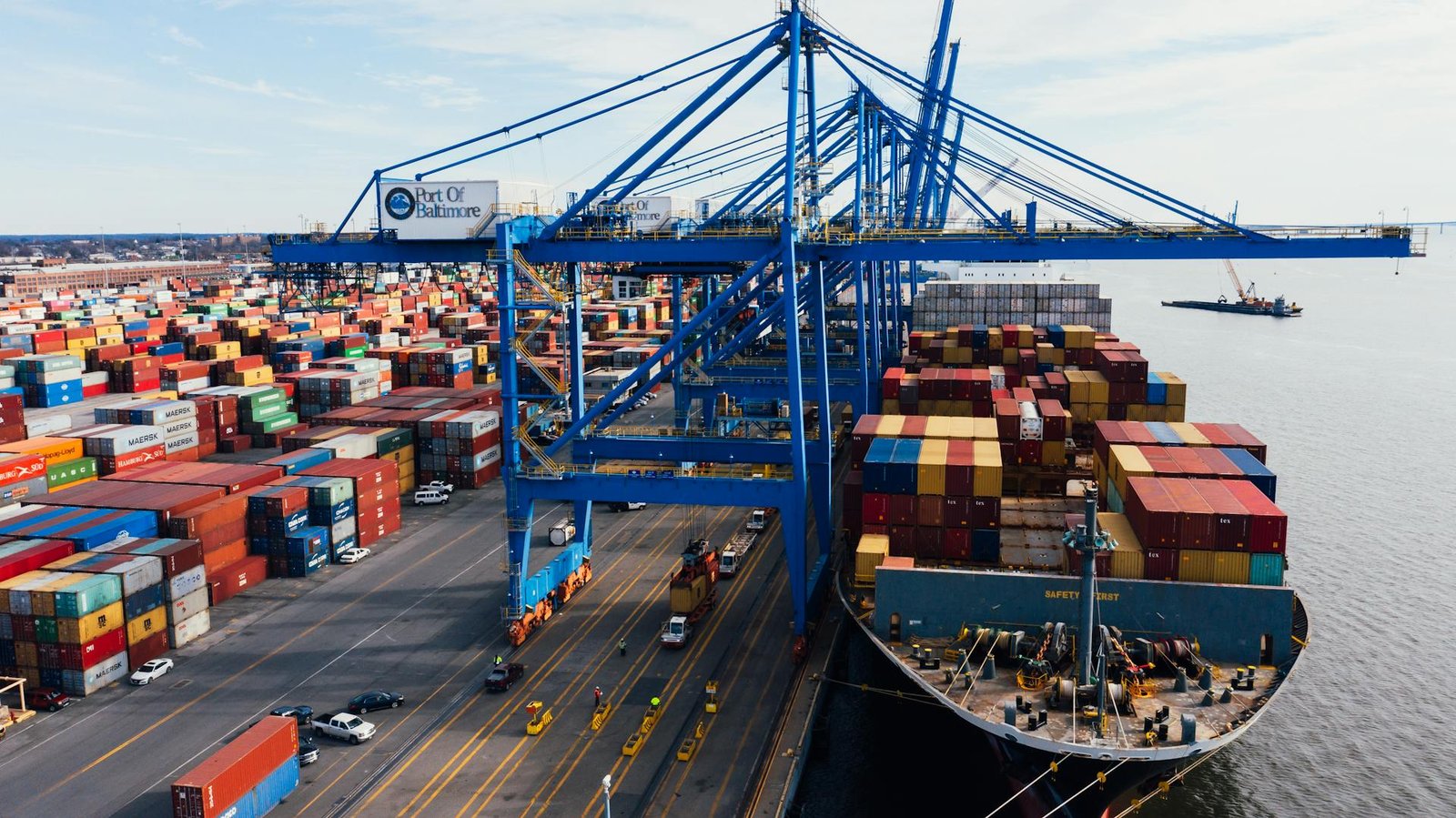 Container port with cranes and cargo operations